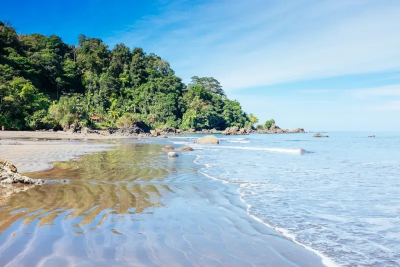 Paisaje real de Nuquí, Chocó, en la región Pacífica